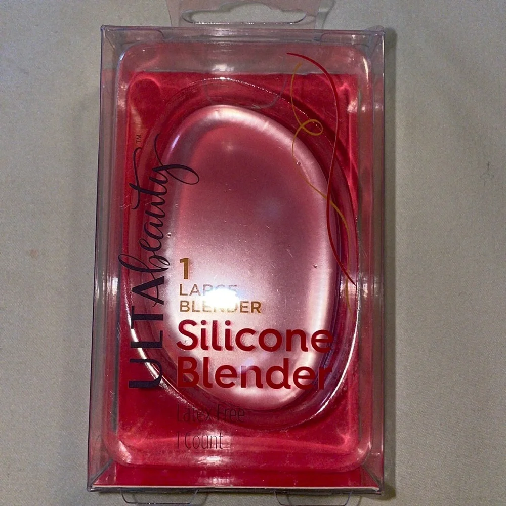 ULTA Beauty Large Silicone Beauty blender NWT